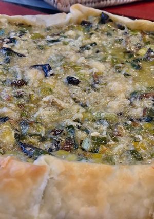 Una foto de Tarta de puerros y hongos
