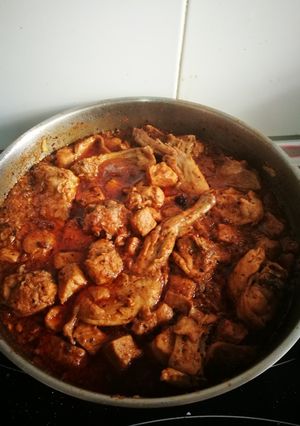 Una foto de Conejo al ajillo