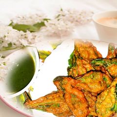 A picture of Spinach fritters.
