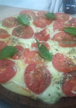 Una foto de Pizza caprese!!