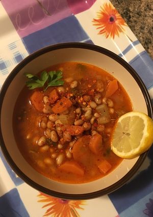 A picture of Navy bean soup (φασολάδα)🇬🇷.