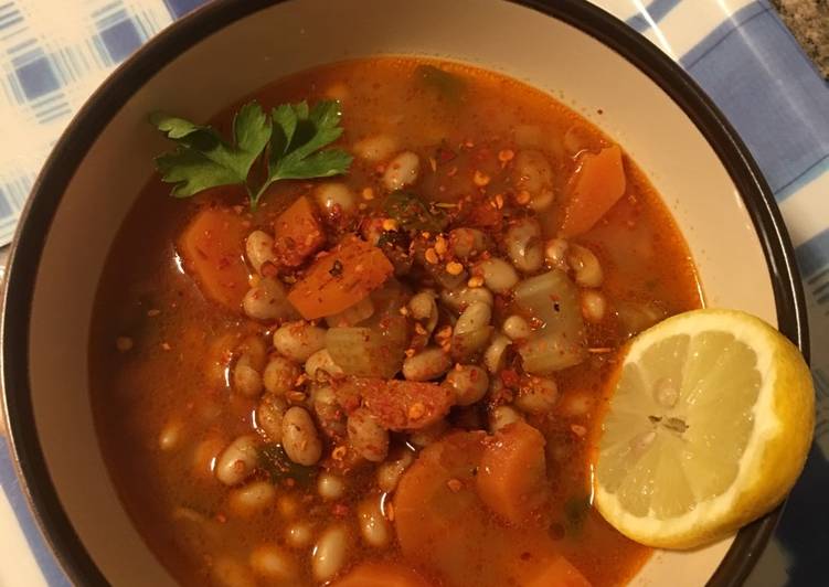 Recipe: Delicious Navy bean soup (φασολάδα)🇬🇷
