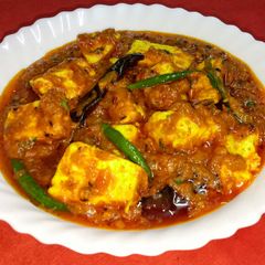 A picture of Dhaba style paneer masala.