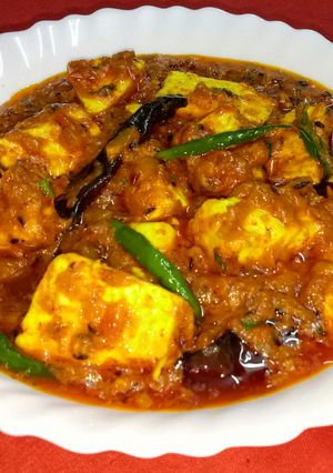 A picture of Dhaba style paneer masala.