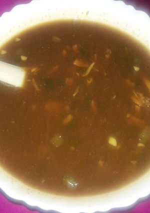 হট এন্ড সাওর চিকেন স্যুপ (hot and sour chicken soup recipe in Bengali) রেসিপির প্রধান ছবি