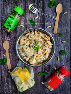 கோதுமை மாவு மேக்ரோனி இன் ஒயிட் சாஸ் (kothumai maavu macaroni in white sauce recipe in tamil) செய்முறை முக்கிய புகைப்படம்