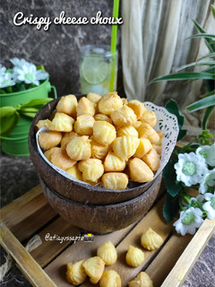 Foto resep Soes Kering Keju Renyah (549)