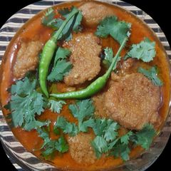 A picture of Moong dal ki magoichiyan.