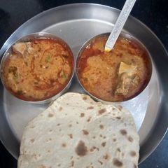 A picture of Curd Mutton korma.