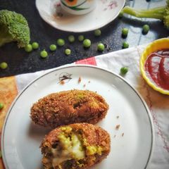 A picture of Achari Peas and Broccoli Cheese Cutlets.
