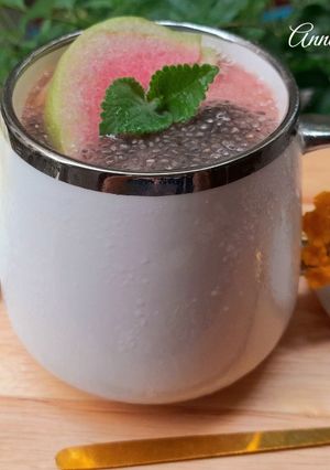 Hình của món Smoothie ổi hồng hạt chia.