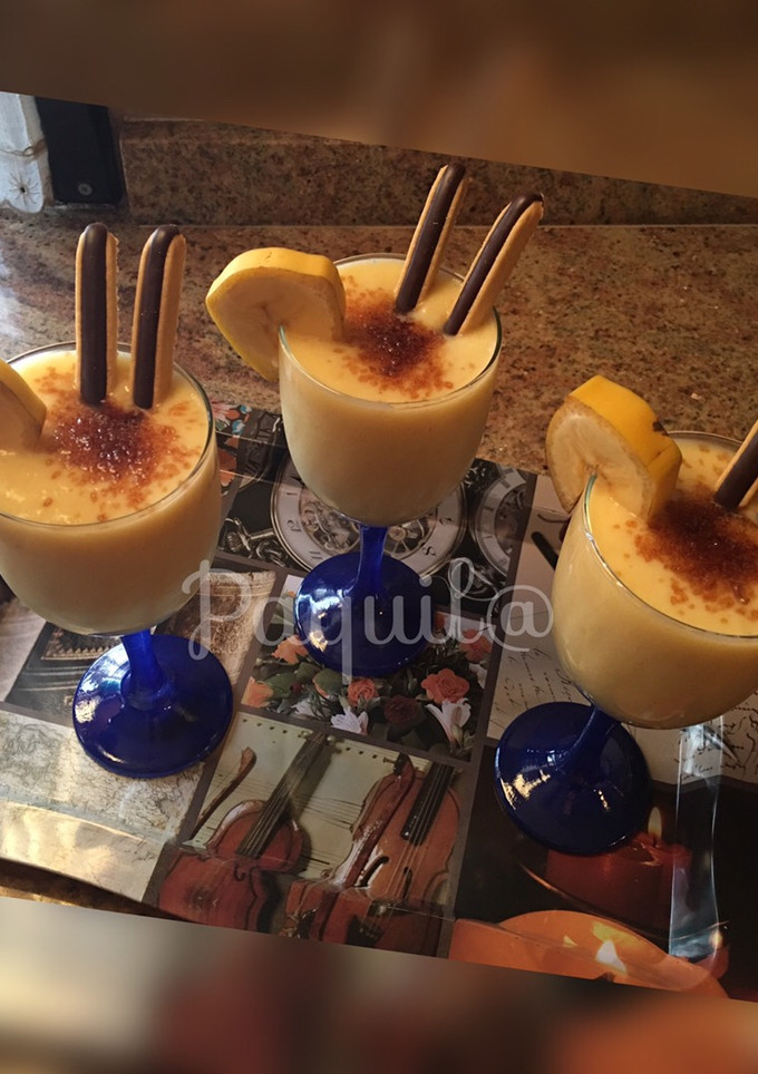Una foto de Batido de piña 🍍 y plátano 🍌