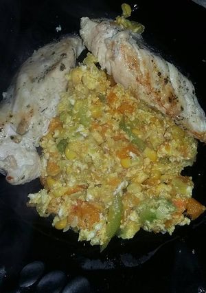 Una foto de Verduras salteadascon pechuga de pollo