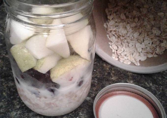 Pear and Blueberry Overnight Oats