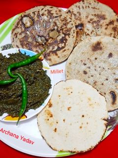 बाजरे की रोटी (Bajre ki roti recipe in Hindi) रेसिपी मुख्य फोटो
