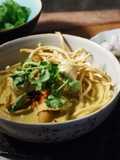 Khao Soi (Mie Kuah Santan ala Thai) カオソーイ（ココナッツクリームカレーヌードル