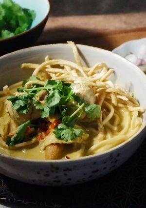 Foto resep Khao Soi (Mie Kuah Santan ala Thai) カオソーイ（ココナッツクリームカレーヌードル