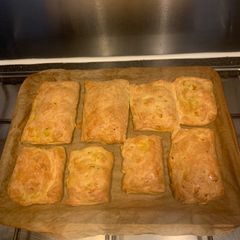 A picture of Samosa pasties.