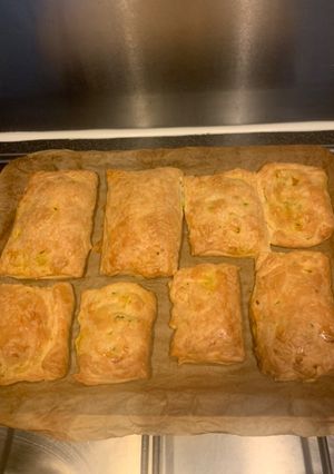 A picture of Samosa pasties.