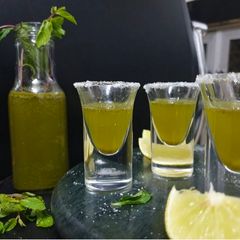 A picture of Healthy Green Shots.