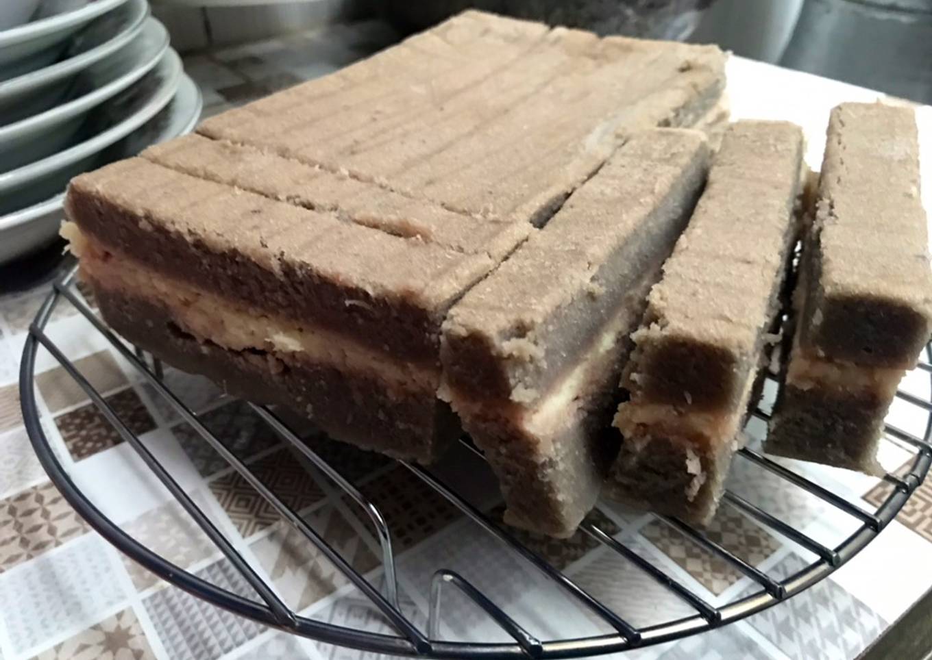 Bolu kukus ubi ungu lapis keju tanpa pewarna - resep kuliner nusantara