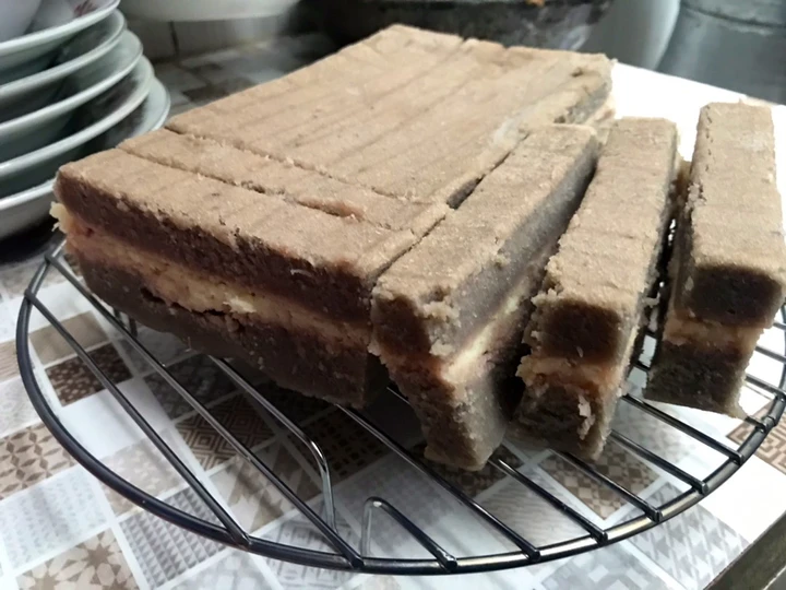 Cara Mudah Membuat Resep Bolu kukus ubi ungu lapis keju tanpa pewarna yang Menggugah Selera Anti Ribet, Sempurna