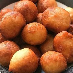 A picture of Puff-puff.