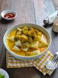 84. Lontong Kari Sapi