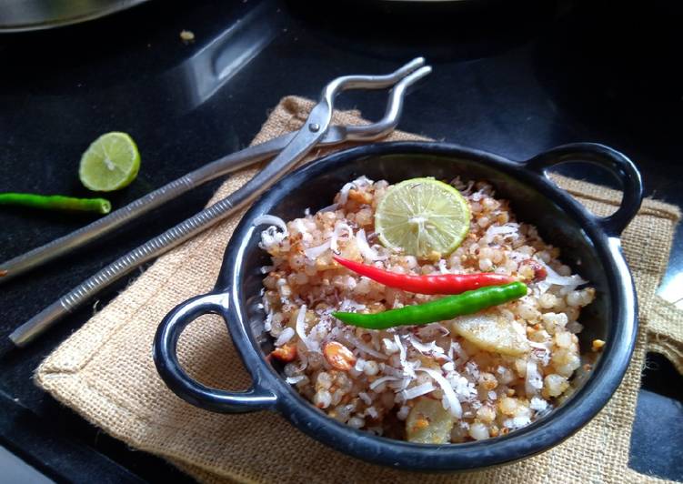 Simple Way to Make Favorite Sabudana khichdi