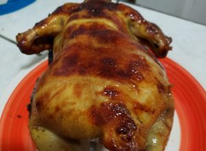 Una foto de Pollo rostizado al Mezcal