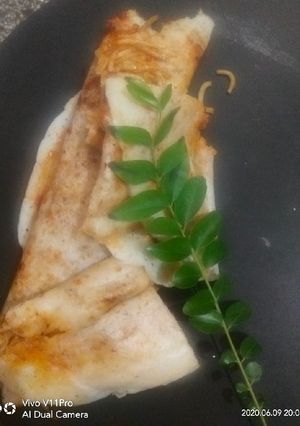 A picture of Schezwan noodles dosa.