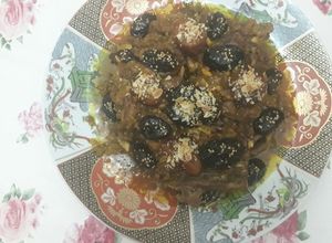 صورة لوصفة اللحم بالبرقوق واللوز