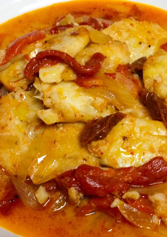 Una foto de Bacalao a la vizcaína al estilo guisandera