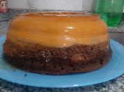 Una foto de chocoflan fácil sin manteca