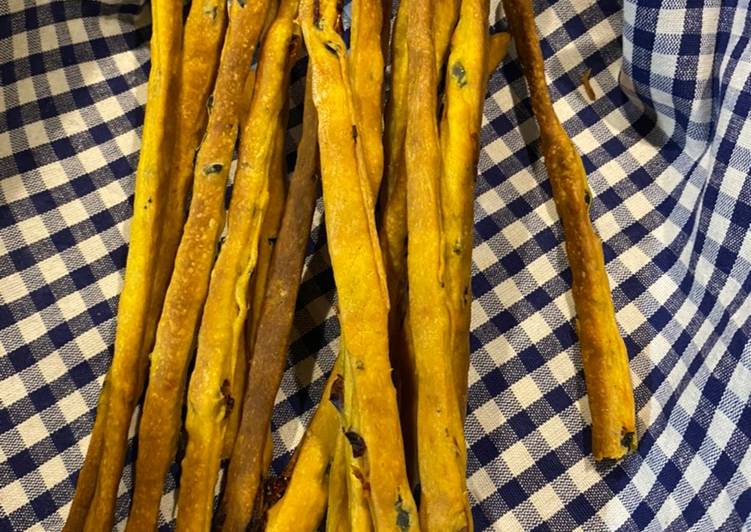 Simple Way to Make Speedy Grissini alla curcuma