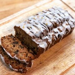 A picture of Easy Vegan Carrot Cake.