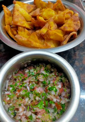A picture of Nacho Chips.