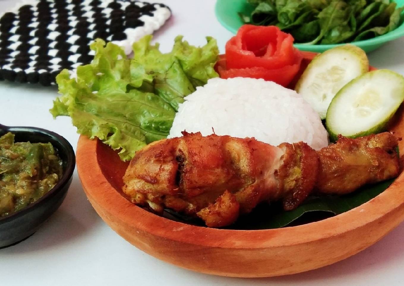 Ayam Goreng Empuk Meresap & Sambel Ijo
