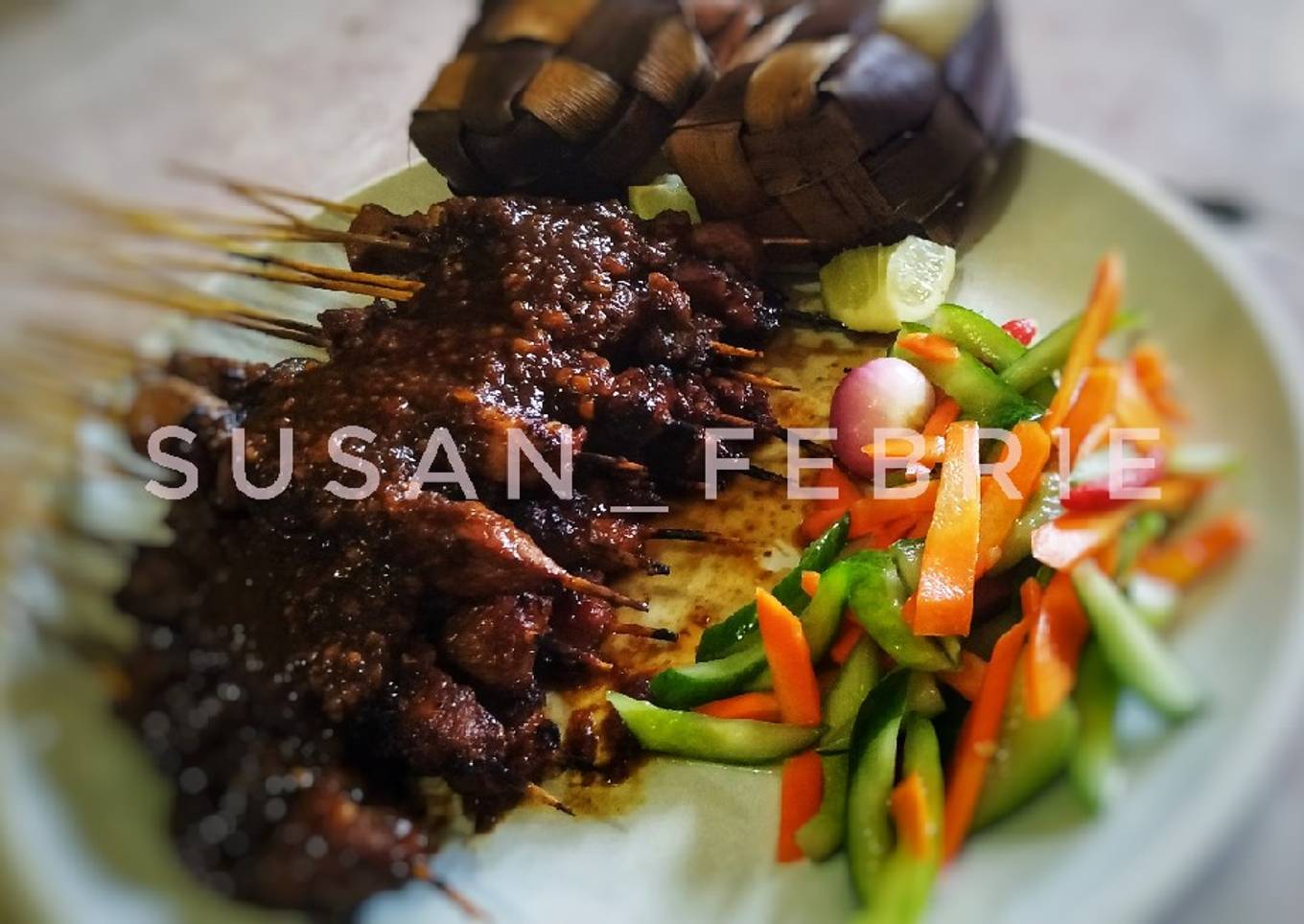 Sate kambing bumbu kacang