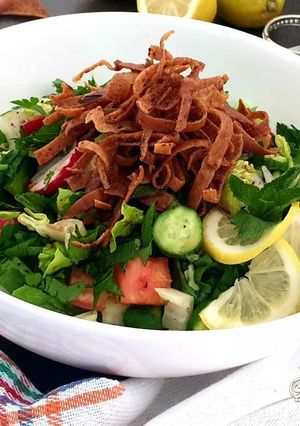 A picture of Fattoush.