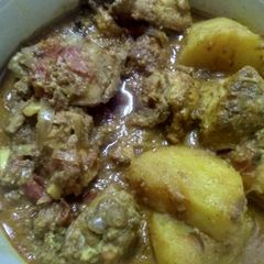 A picture of Chicken curry.
