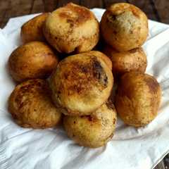 A picture of Donat kentang kampung coklat lumer Ovomaltine(tanpa ulen).