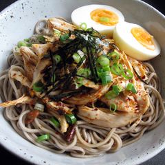 A picture of Crispy Chilli Oil Chicken & Soba Noodles.