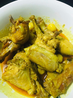 ছোট আলু দিয়ে ঝোল চিকেন রেসিপির প্রধান ছবি