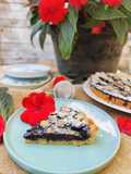 Crostata con confettura di more e sambuco