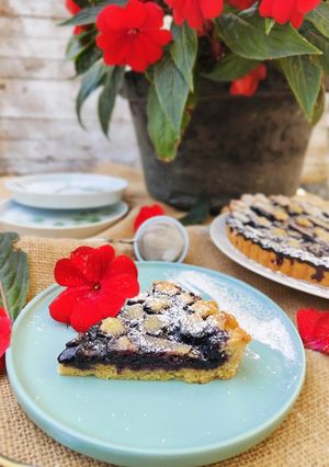 Foto di Crostata con confettura di more e sambuco