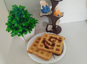 A picture of Semolina & Vegetable Waffle.