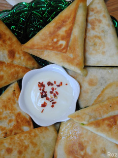 عکسی از دستور سمبوسه با نان لواش