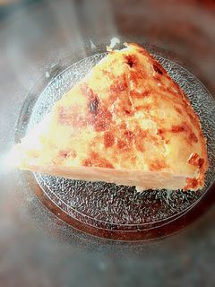 Una foto de Tortilla de papa, fácil y rica 😍😍