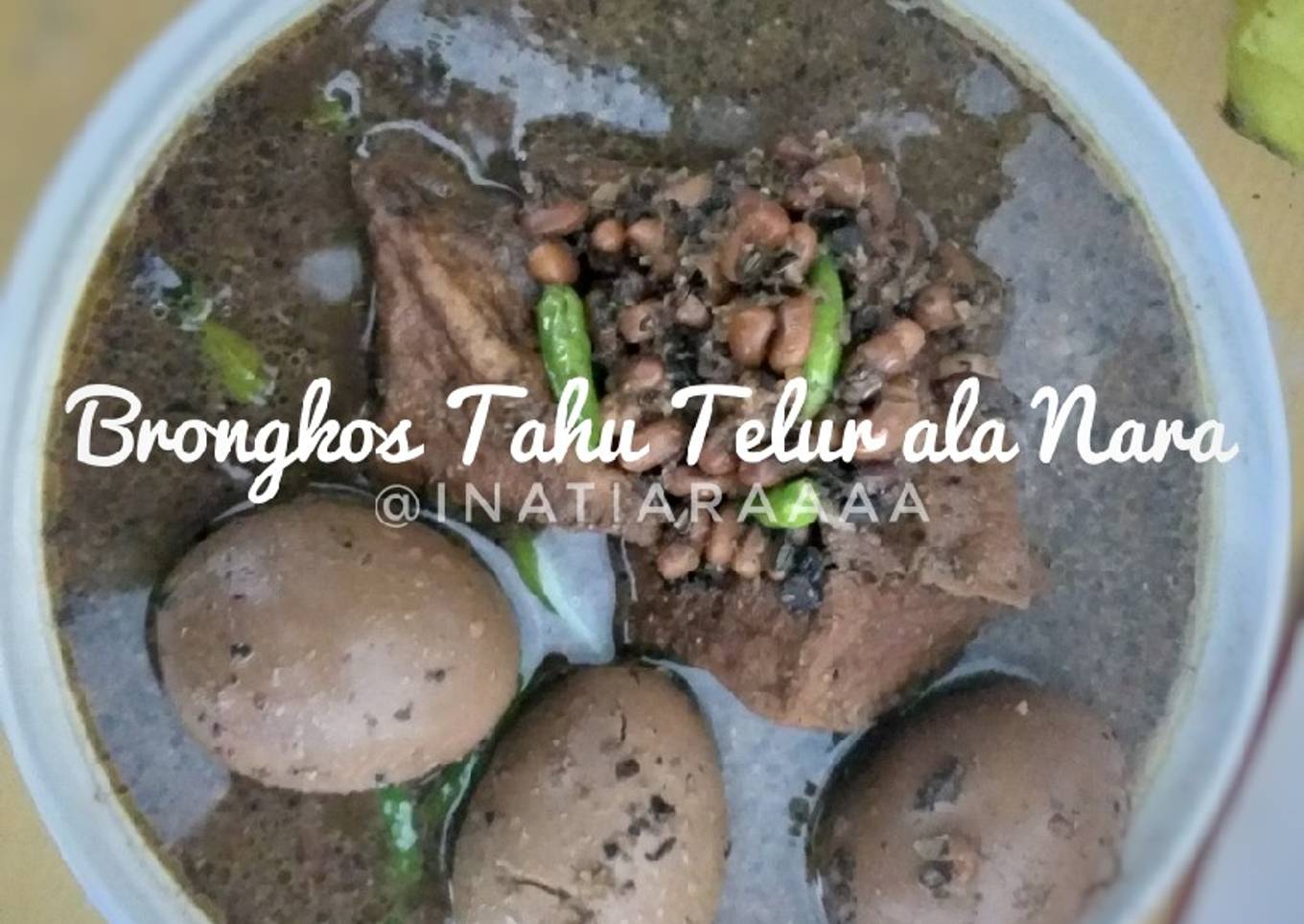 Brongkos Tahu Telur